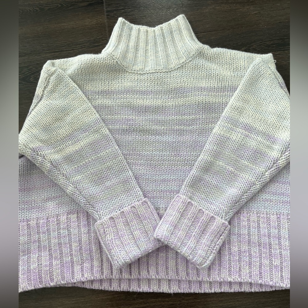 525 America Sweater